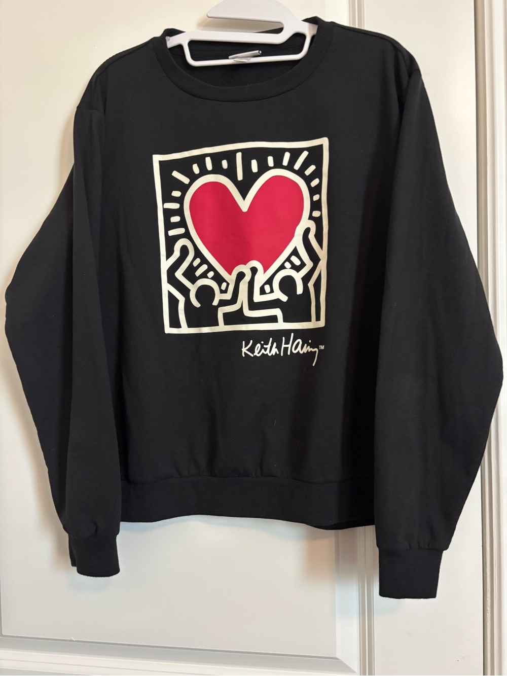 Keith Haring Heart Sweatshirt size Medium